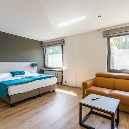 Ambassador Bosten Hotel