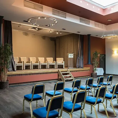 Ambassador Bosten Otel 4*