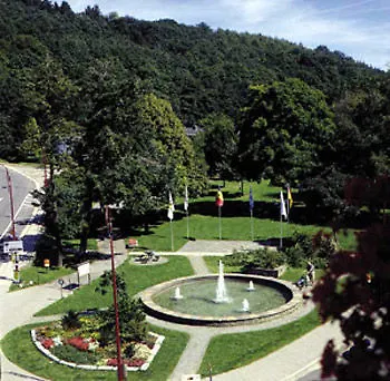 Ambassador Bosten 4*